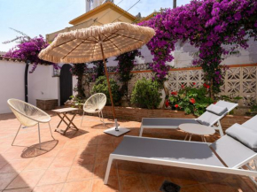 Villa with parking space
